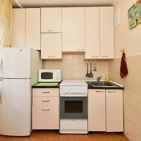 Апартаменты 11-Й Микрорайон, 4 Almaty Ngoại thất bức ảnh
